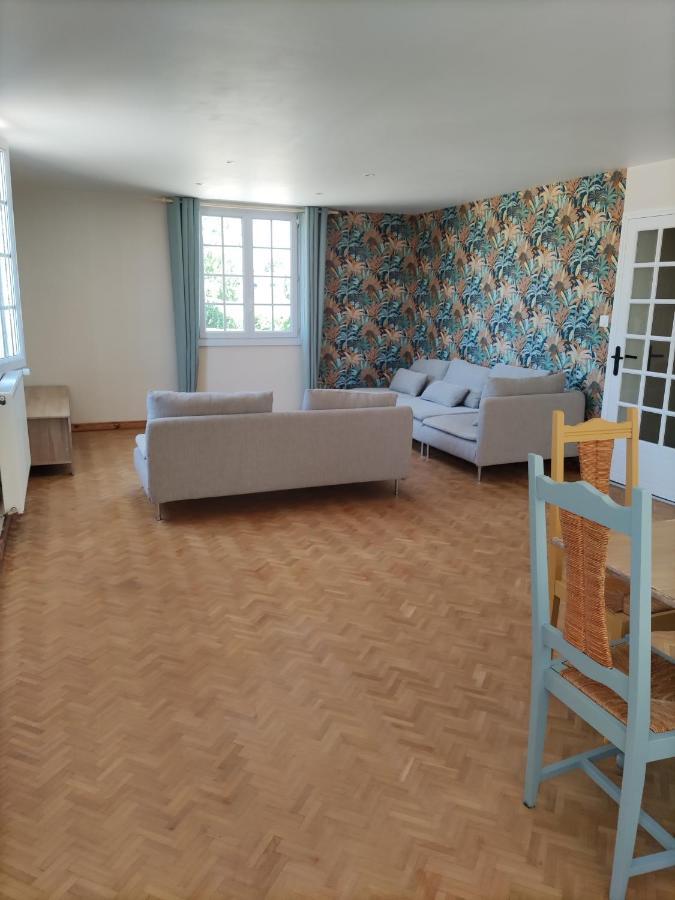 Maison Avec Piscine Privee, Proche